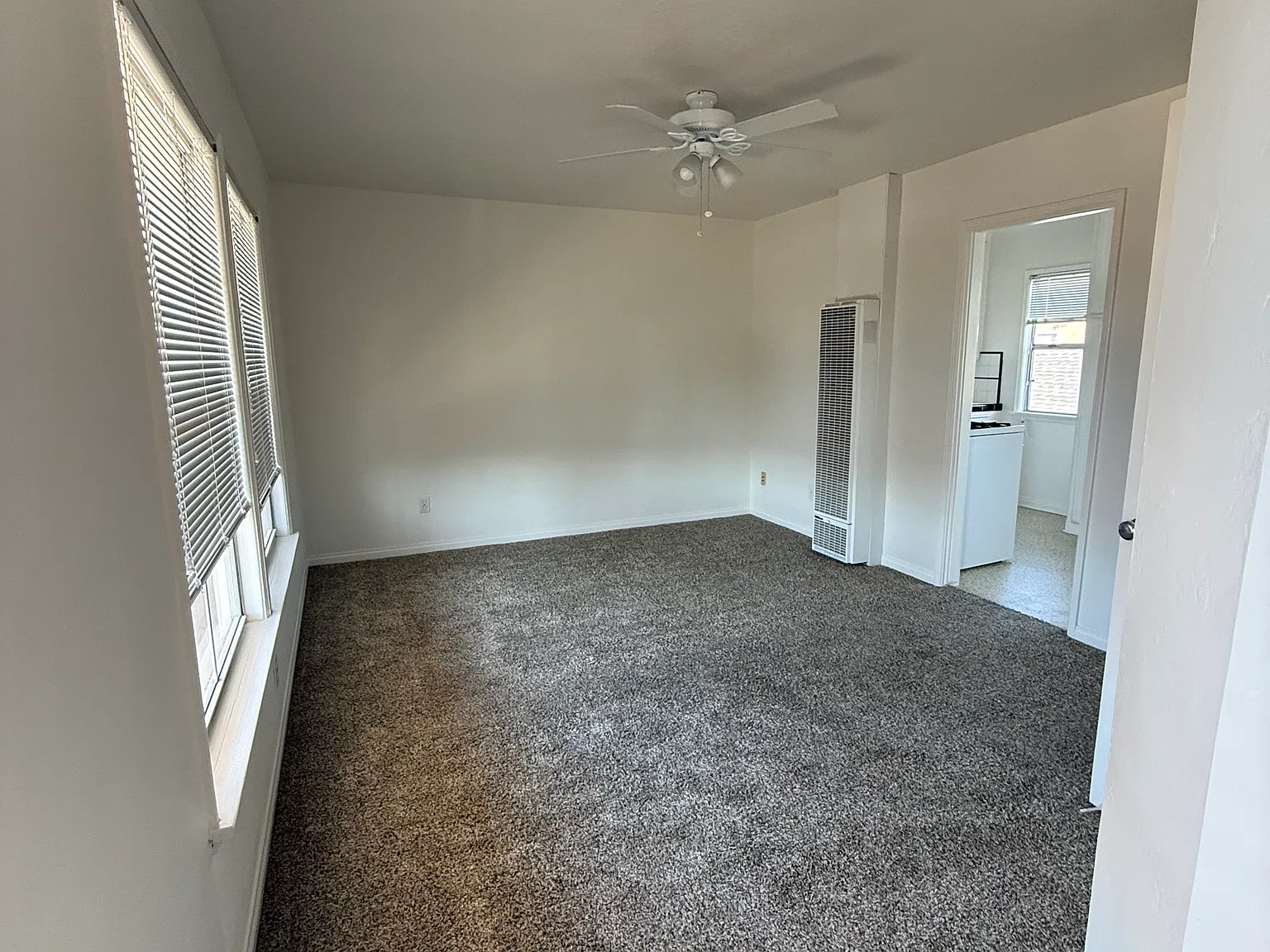 Studio, 380 sqft, $1,750 — Photo 4