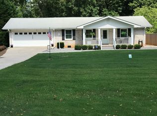 1724 Seayes Rd SW, Mableton, GA 30126