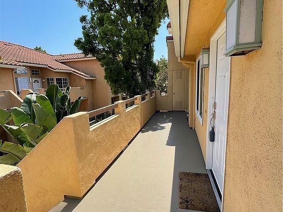 2nd image of 68 Costero Aisle #305