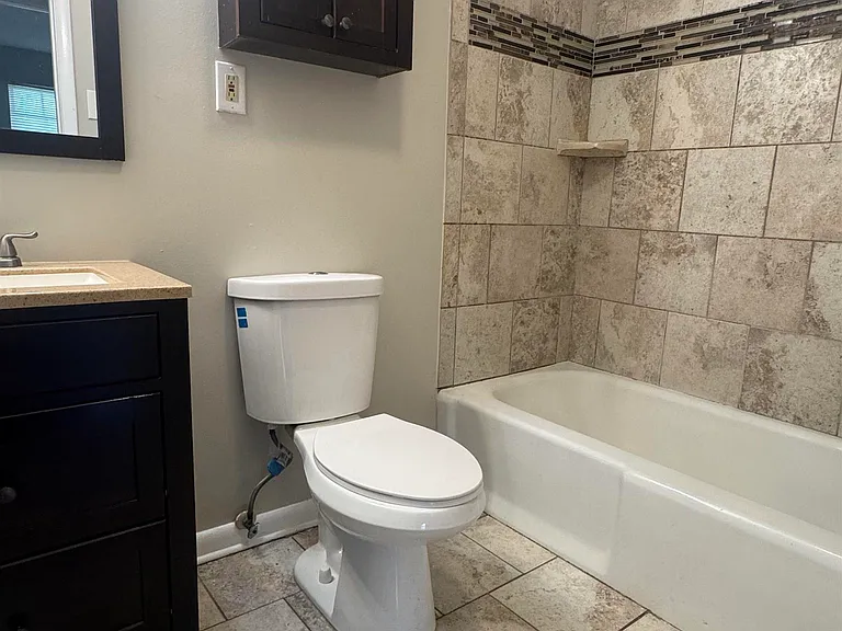 200 Curtis Cir SE — Photo 11