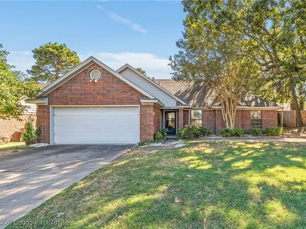 2307 Meadow Ln, Barling, AR 72923