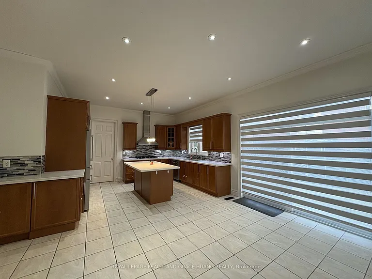 3 Tarmack Dr — Photo 10