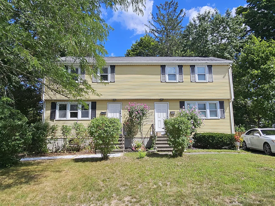 54-56 Dean St #54