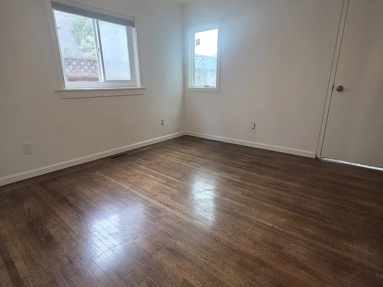 2626 Benvenue Ave #3 — Photo 8