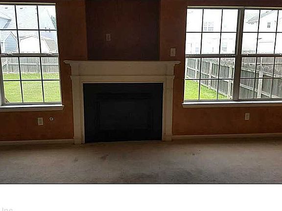 3rd image of 204 Dunn St