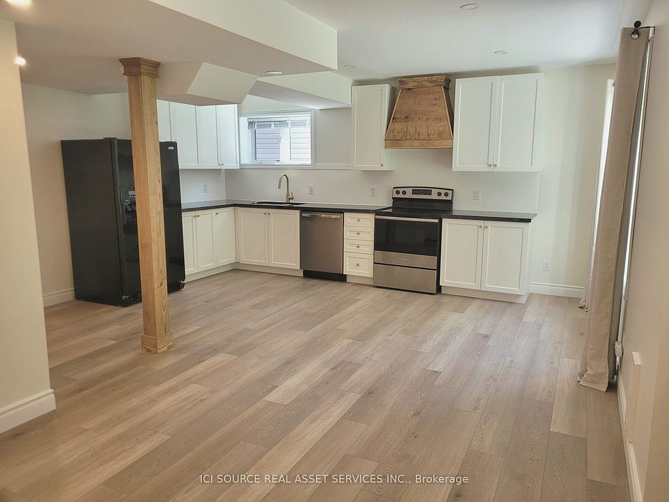 1st image of 66 White Sands Way