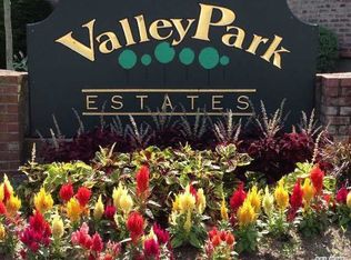 1798 Shipley Ave APT 4, Valley Stream, NY 11580