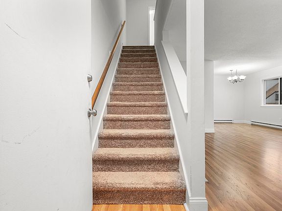 2nd image of 10 Pineview Dr #1