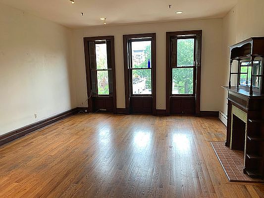 1st image of 40 W 120th St #2S