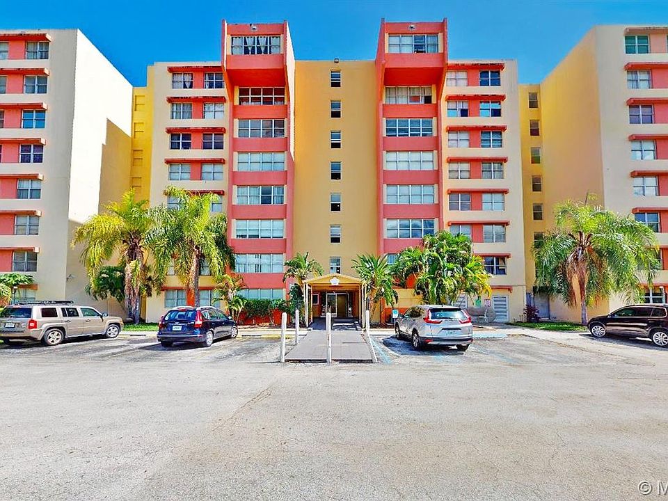 Palmetto Apartments Miami