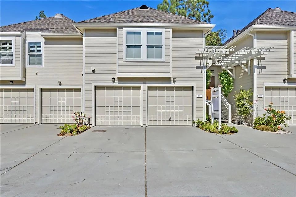 1st image of 1044 Rudder Ln