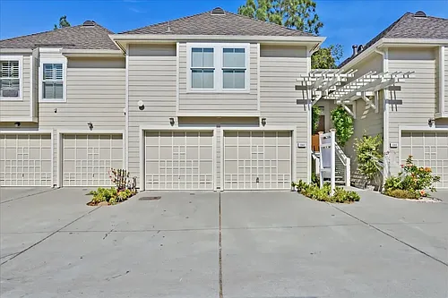 1044 Rudder Ln Photo 1