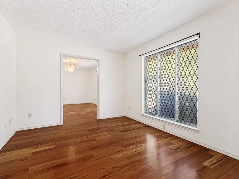 412 Oakmont Ln N #1 — Photo 7
