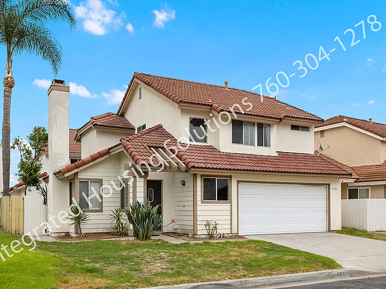 4504 Goldfinch Way — Photo 30