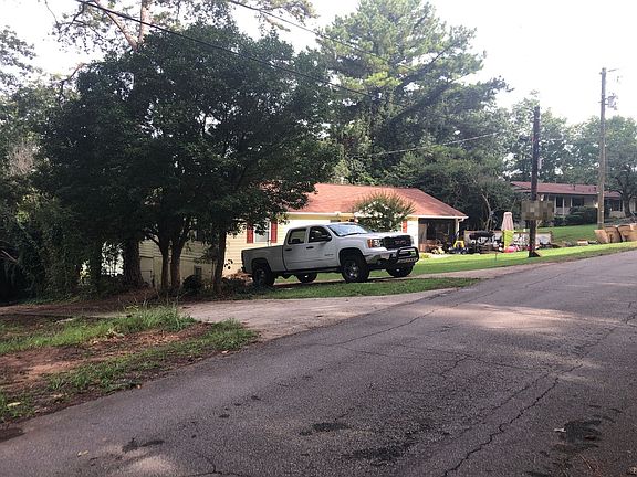 3rd image of 436 Lakeshore Dr
