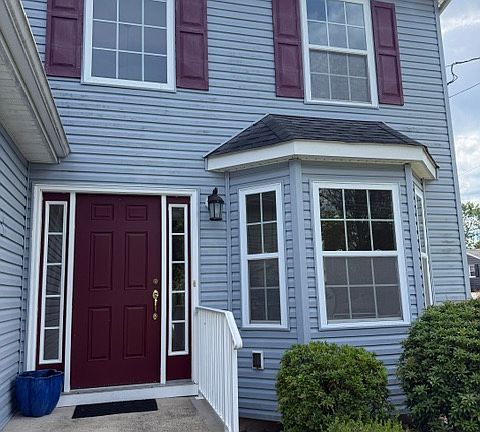 2nd image of 207 Grandview Ave
