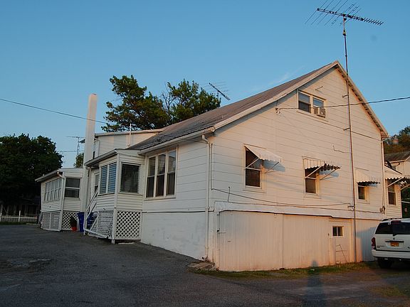3rd image of 12509 Woodsboro Pike