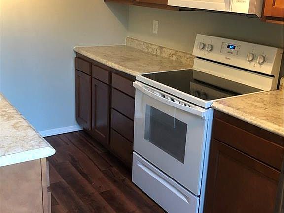 4th image of 7898 Rustic Woods Dr