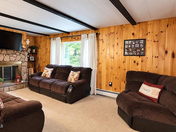 3rd image of 321 Begley Road