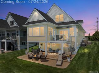 10043 Dixie Hwy, Ira, MI 48023