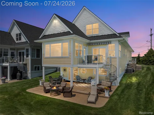 10043 Dixie Hwy, Ira, MI 48023