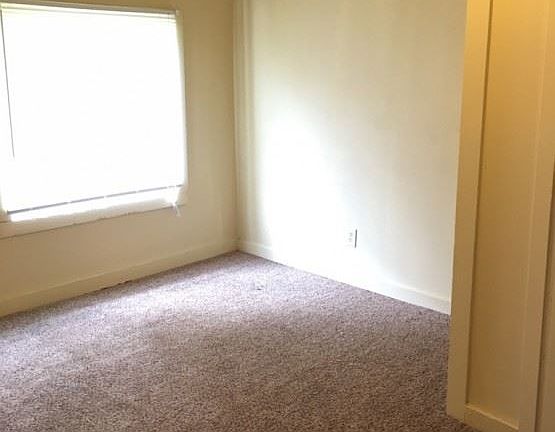 2nd image of 725 N Luett Ave