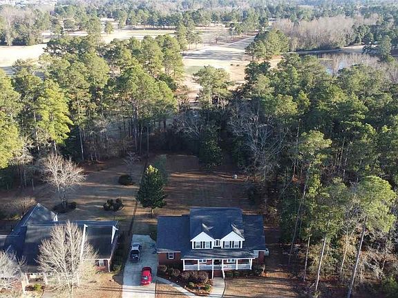 2nd image of 871 Fairway Dr