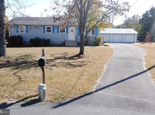 172 Green Briar Rd, Hartly, DE 19953