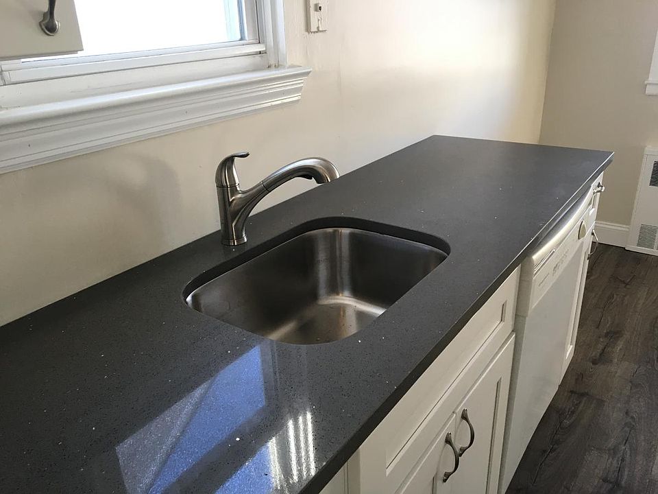 detail of new quartz counters
