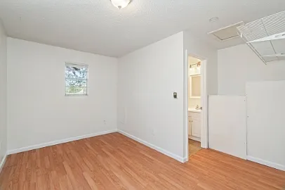 226 Mill View Dr #1 — Photo 6