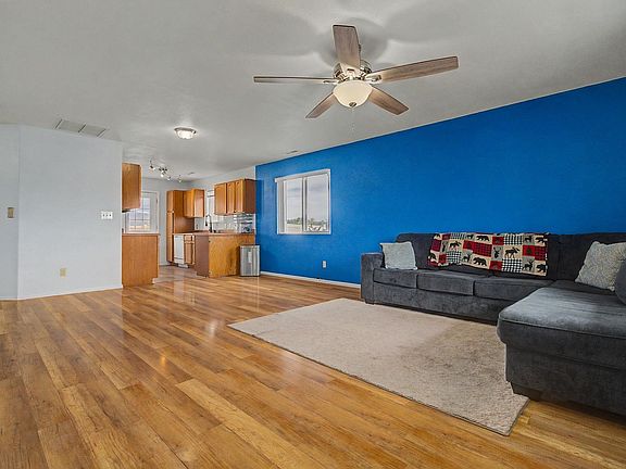 3rd image of 444 Pear Ln