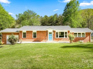154 Cactus Ln, Franklin, NC 28734