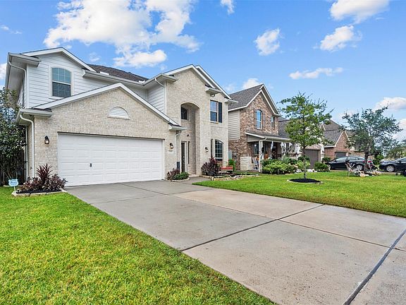 3rd image of 2116 Lisboa Ln