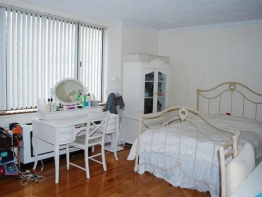 Rented by Sotheby's International Realty | media 11