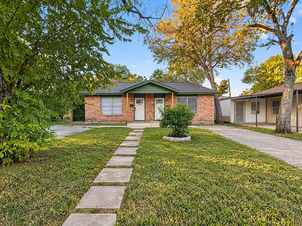 1633 Sacramento #B