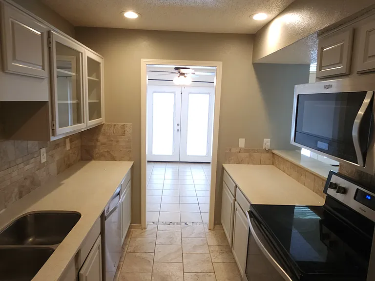 631 Cimarron Trl — Photo 51