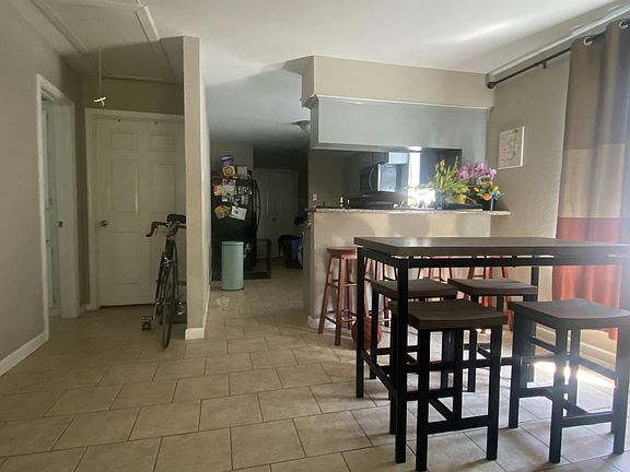 2nd image of 4507 Lyons Ave