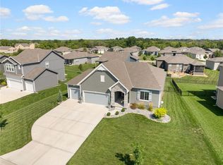 18913 Ocheltree St, Spring Hill, KS 66083