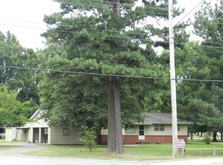 1100 Teresa Gail Dr, Stuttgart, AR 72160