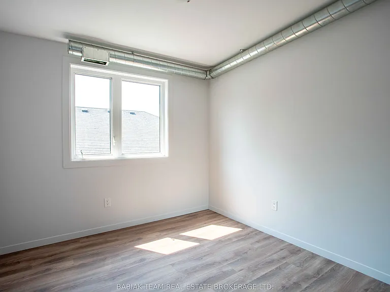 185 Jane St #3 — Photo 8
