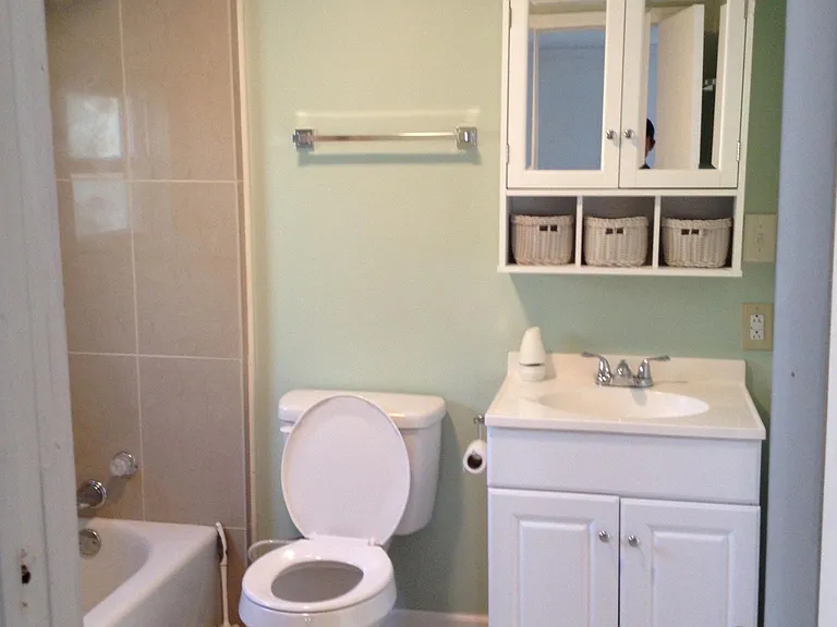 1348 Brookwood Dr — Photo 3