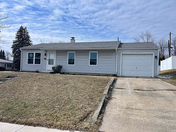 2nd image of 5205 Riviera Dr