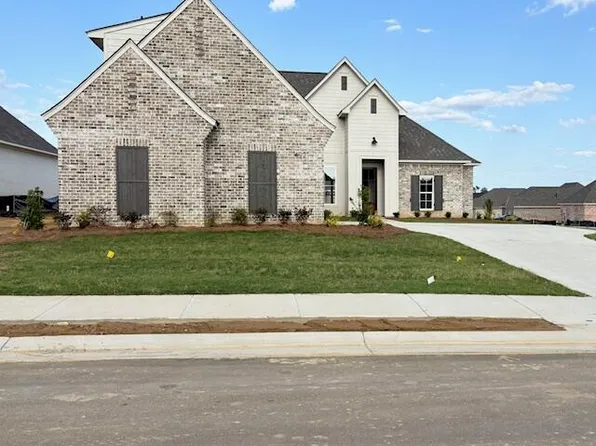 492 Aurora Cir, Canton, MS 39046