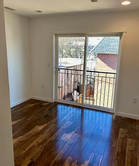 Rear bedroom