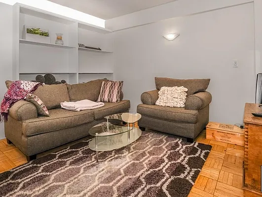 Rented by Christie's International Real Estate Group, LLC | media 7