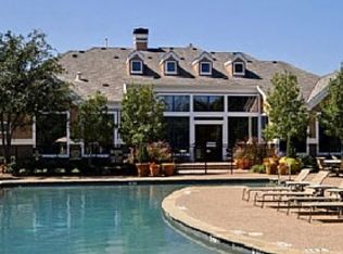 2450 Oak Hill Cir, Fort Worth, TX 76109