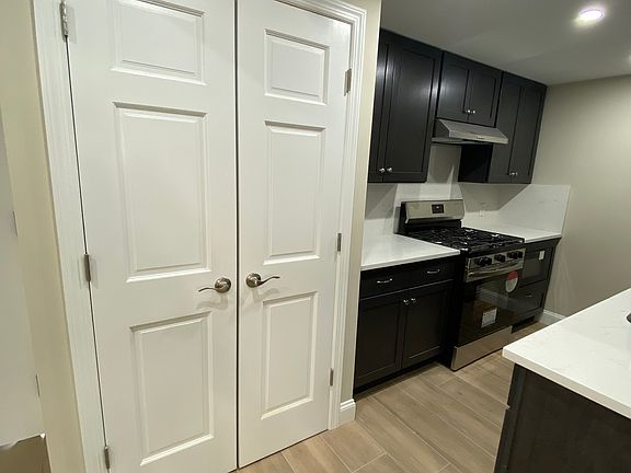 3rd image of 7225 60th Ave #1