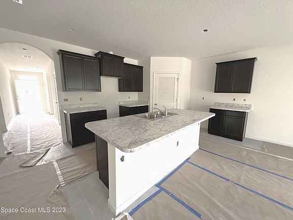 3rd image of 130 Bali St SE