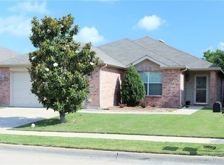 2109 Valley Forge Trl, Fort Worth, TX 76177