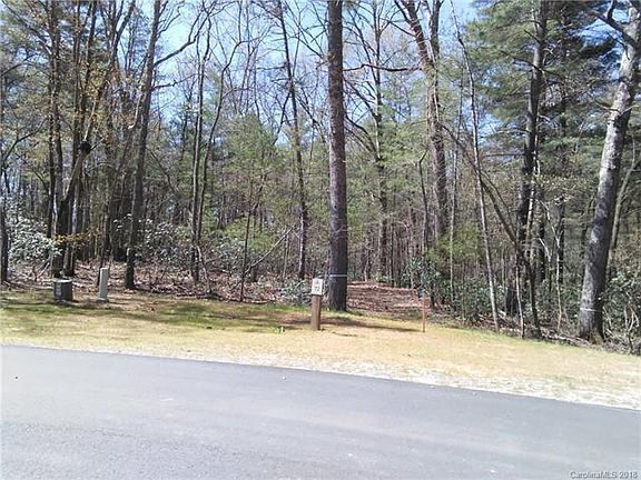 4th image of 26 Towering Oaks Ln